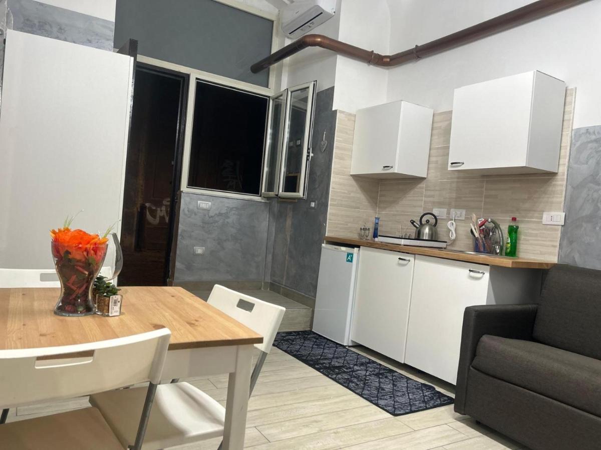 Vico21 Guest House 나폴리 외부 사진