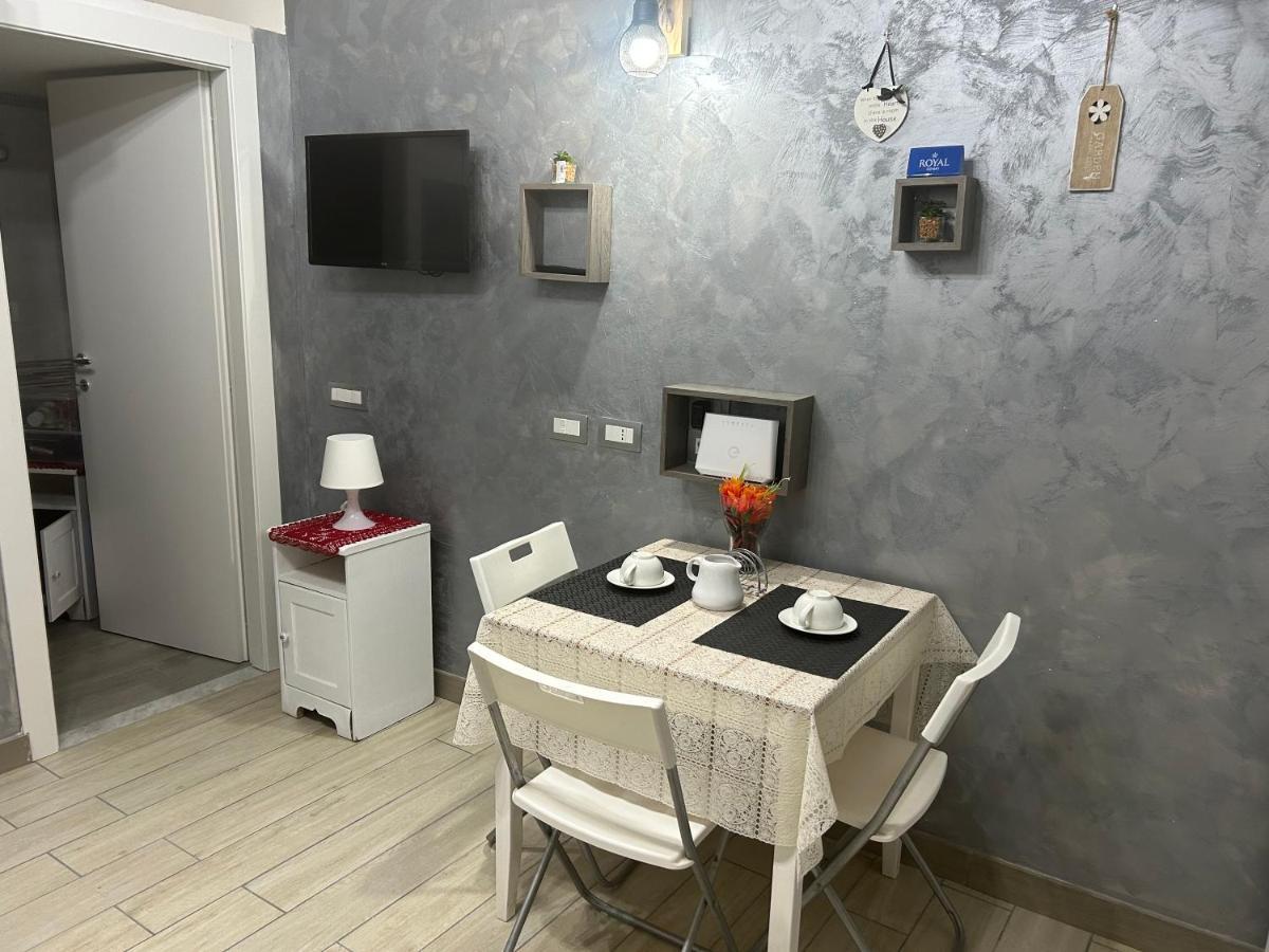Vico21 Guest House 나폴리 외부 사진